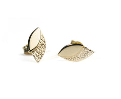 Geelgouden Oorstekers met Bladmotief - Leaves Collectie - 14 Karaat Geelgouden Oorbellen - Sierlijk voor elke dag