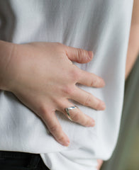 V-ring jaren 60-70 stijl, maar dan nieuw! - Verkrijgbaar in Zilver, Geelgoud en Roodgoud - Vriendschapsring jaren 80 - Nostalgische Zilveren Ring