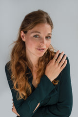 Geelgouden Oorstekers met Bladmotief - Leaves Collectie - 14 Karaat Geelgouden Oorbellen - Sierlijk voor elke dag