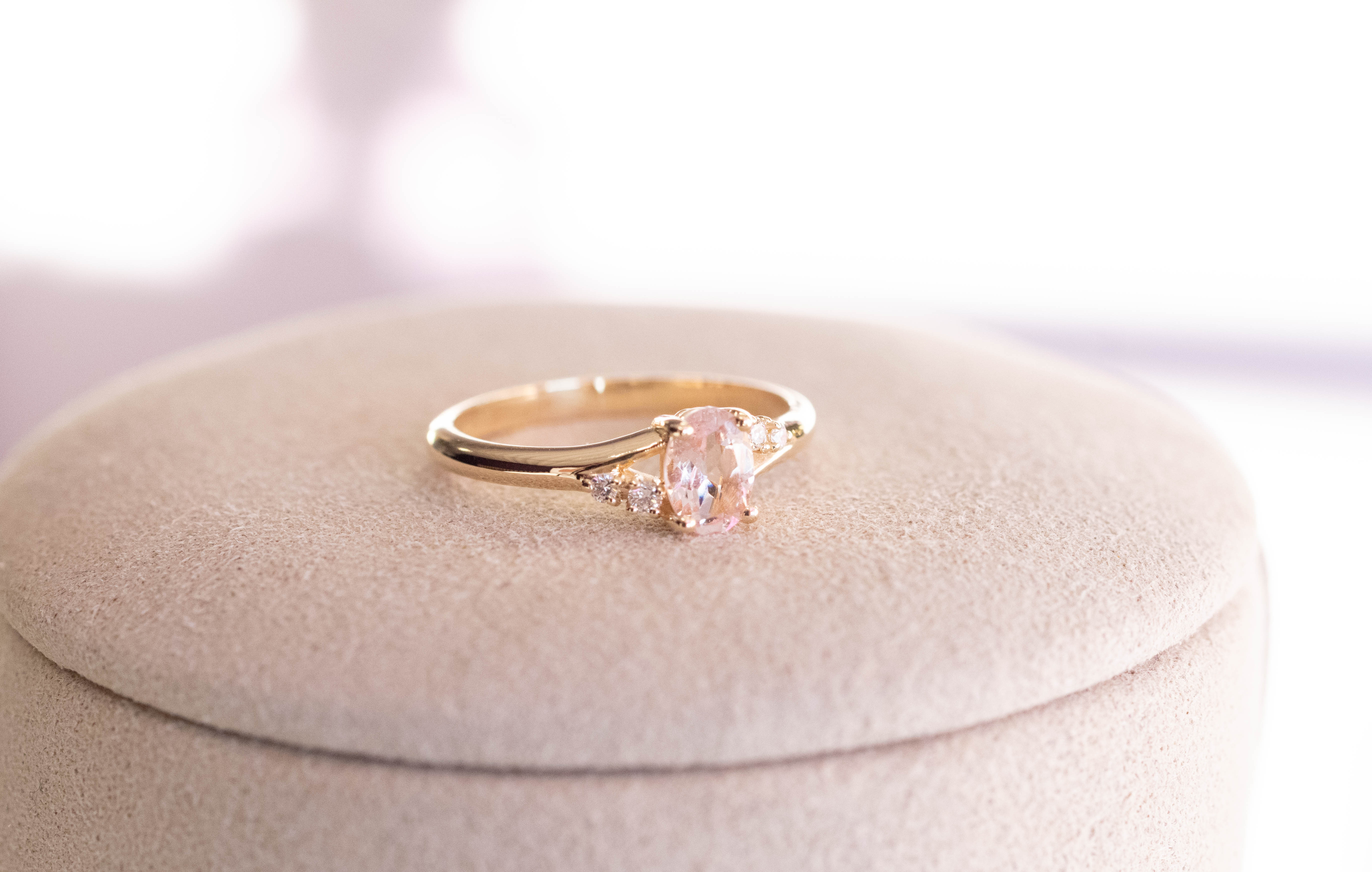 Baargoud, ring, morganiet, diamanten, handgemaakt