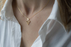 Geelgouden hanger Trefoil