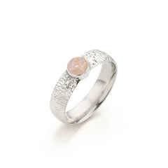Gestructureerde Zilveren Ring met Opaal - Brushed Collectie - Sterling Zilver - Opaal Geboortesteen Oktober
