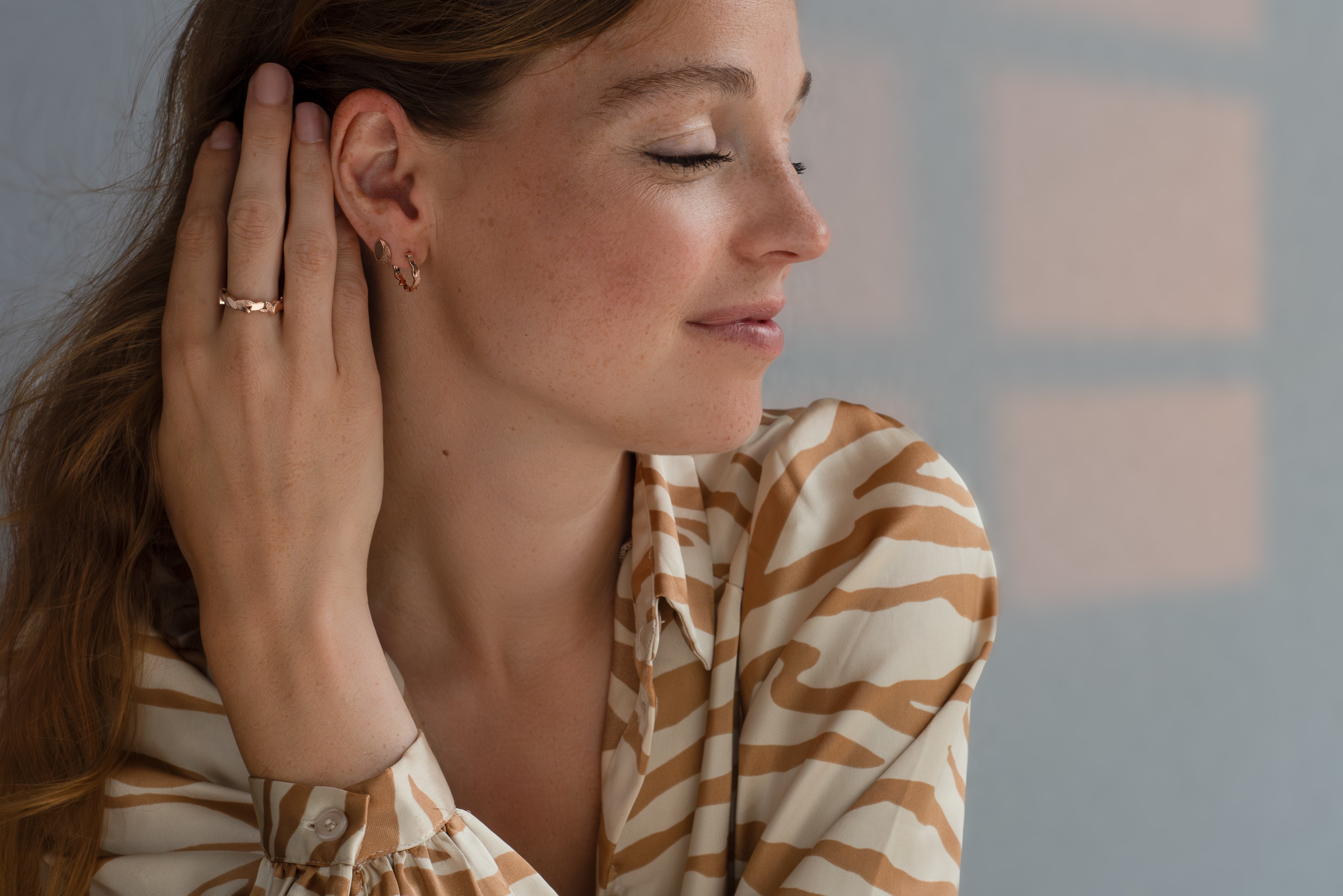 Handgemaakte Oorringen met Blaadjesmotief in 14 Karaat Roodgoud - Leaves Collectie - Rosé kleur oorbellen - Oorbellen met Natuurlijke Uitstraling