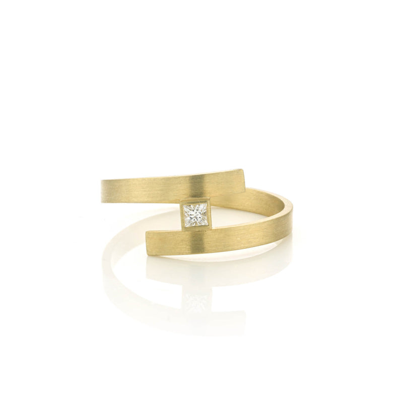 Geelgouden slagring met Diamant